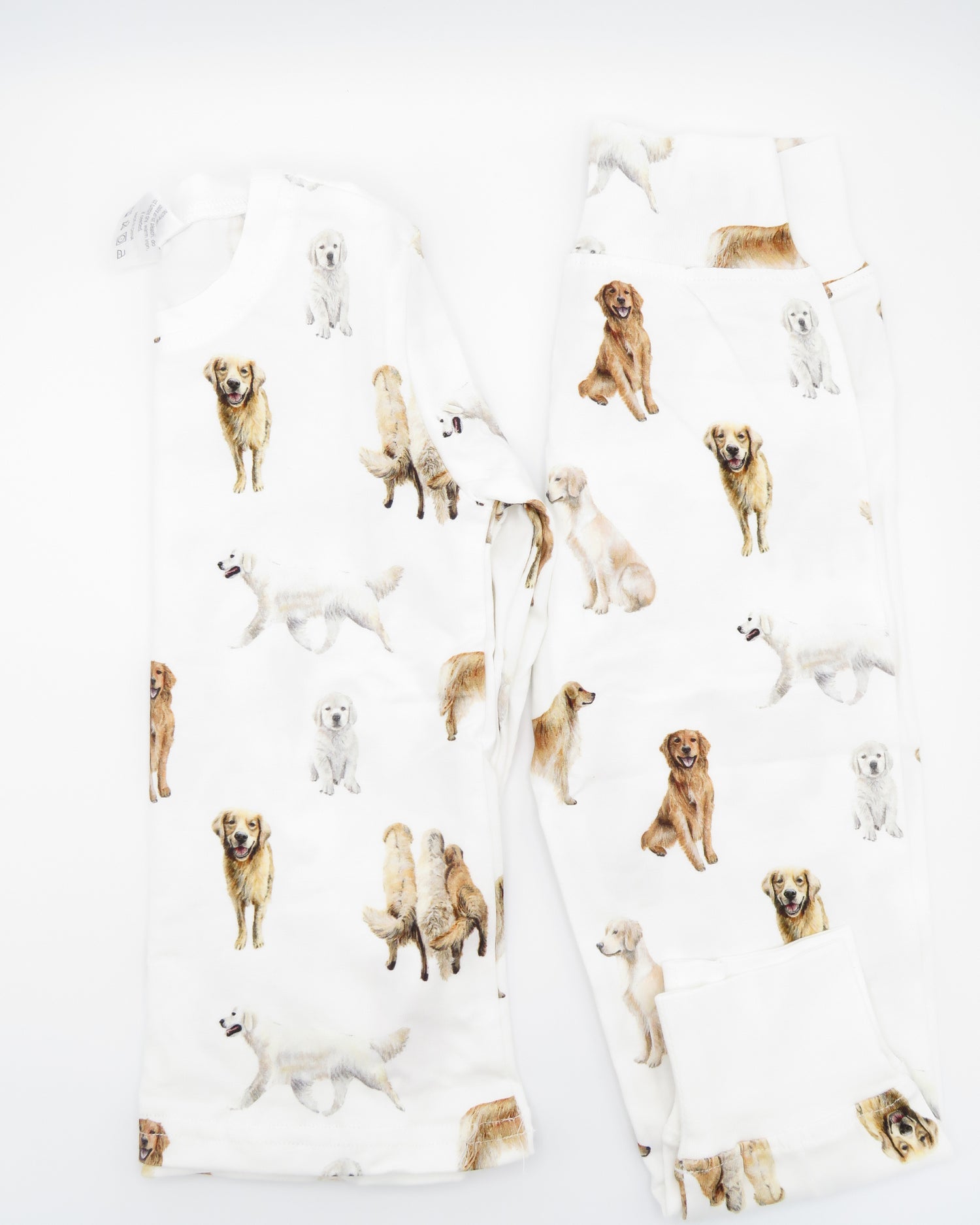 Golden Retriever print kids pajamas in soft cotton for sleepwear and loungewear, and with soft waistband and cuffs