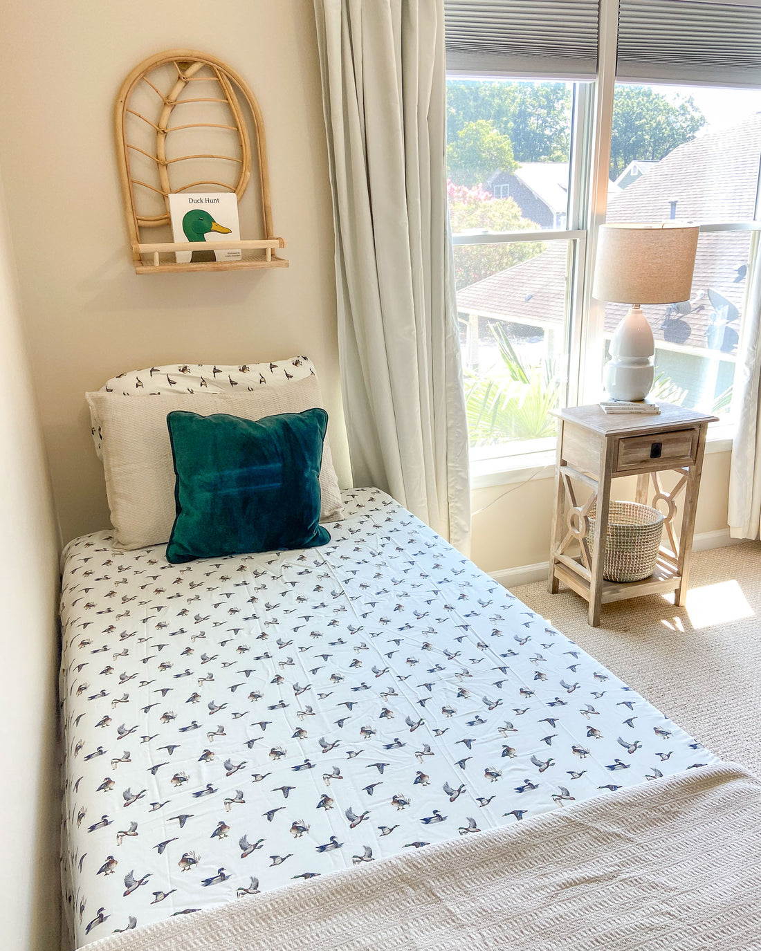 Whimsical diving ducks double sheet set for playful bedding decor
