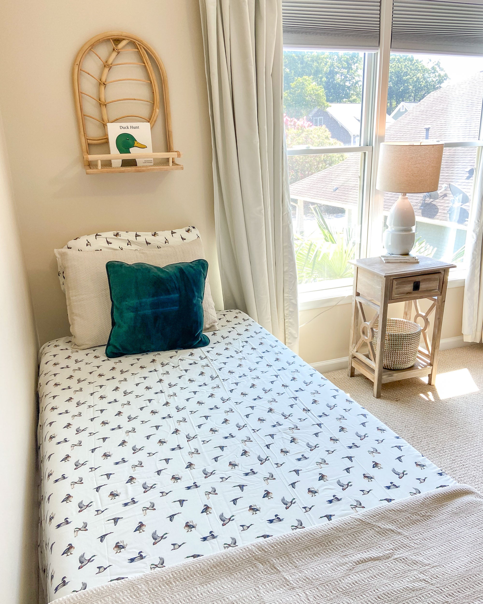 Whimsical diving ducks double sheet set for playful bedding decor