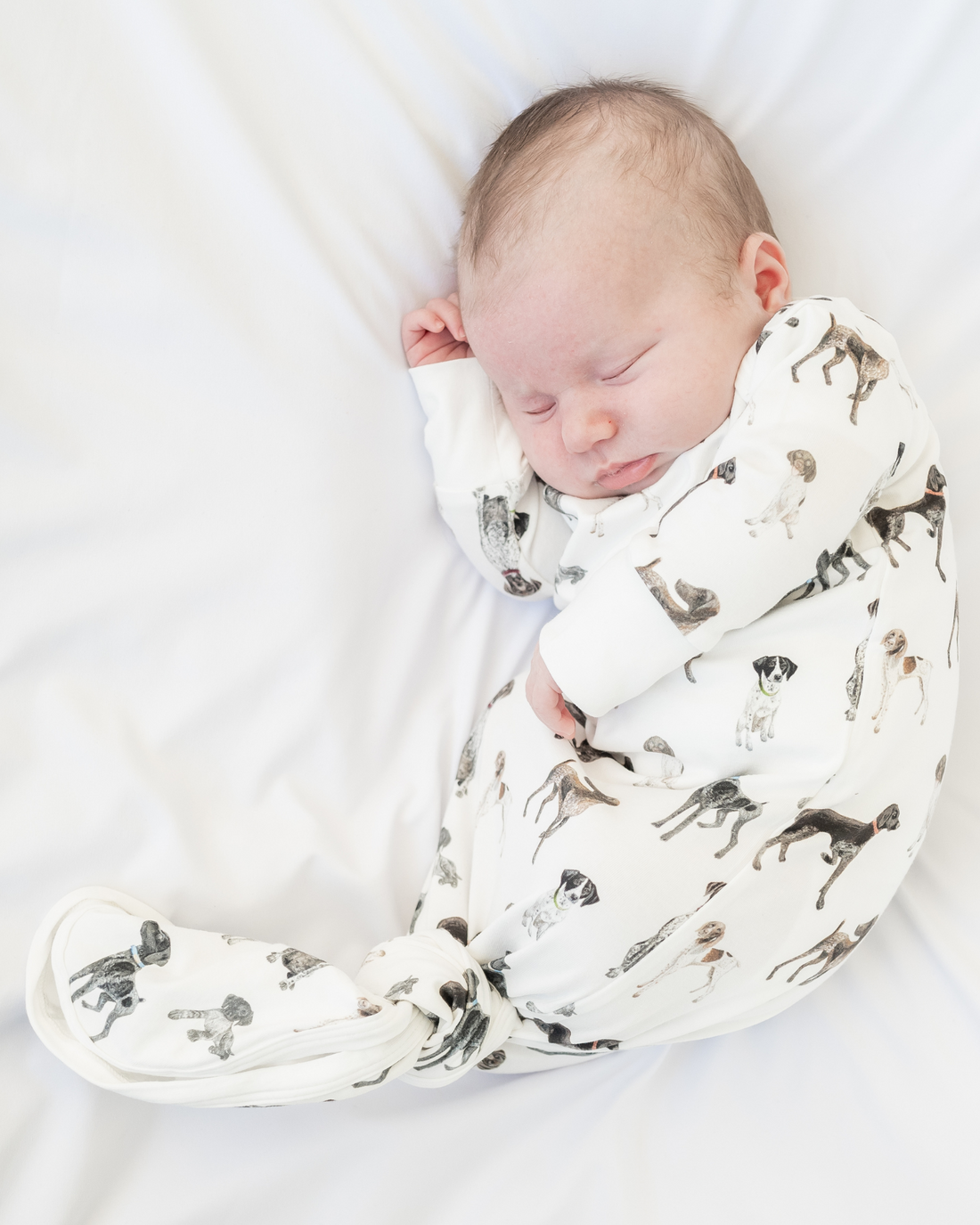 Cozy and soft baby outfit featuring German Shorthaired Pointer design, perfect for newborns