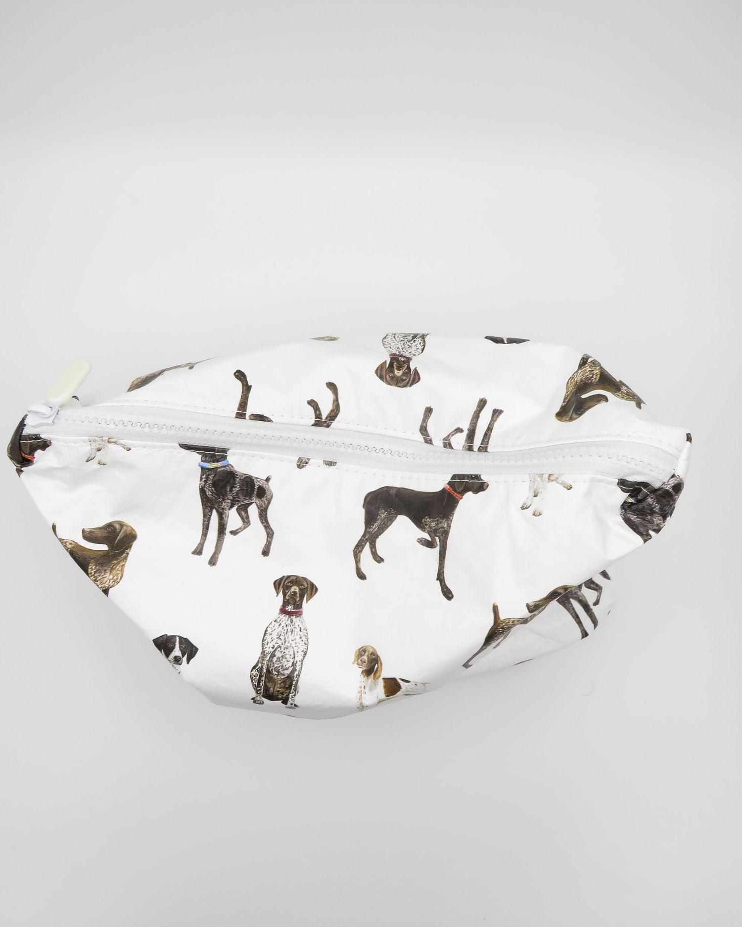 Water-resistant stylish German Shorthaired Pointer pouch for pet lovers
