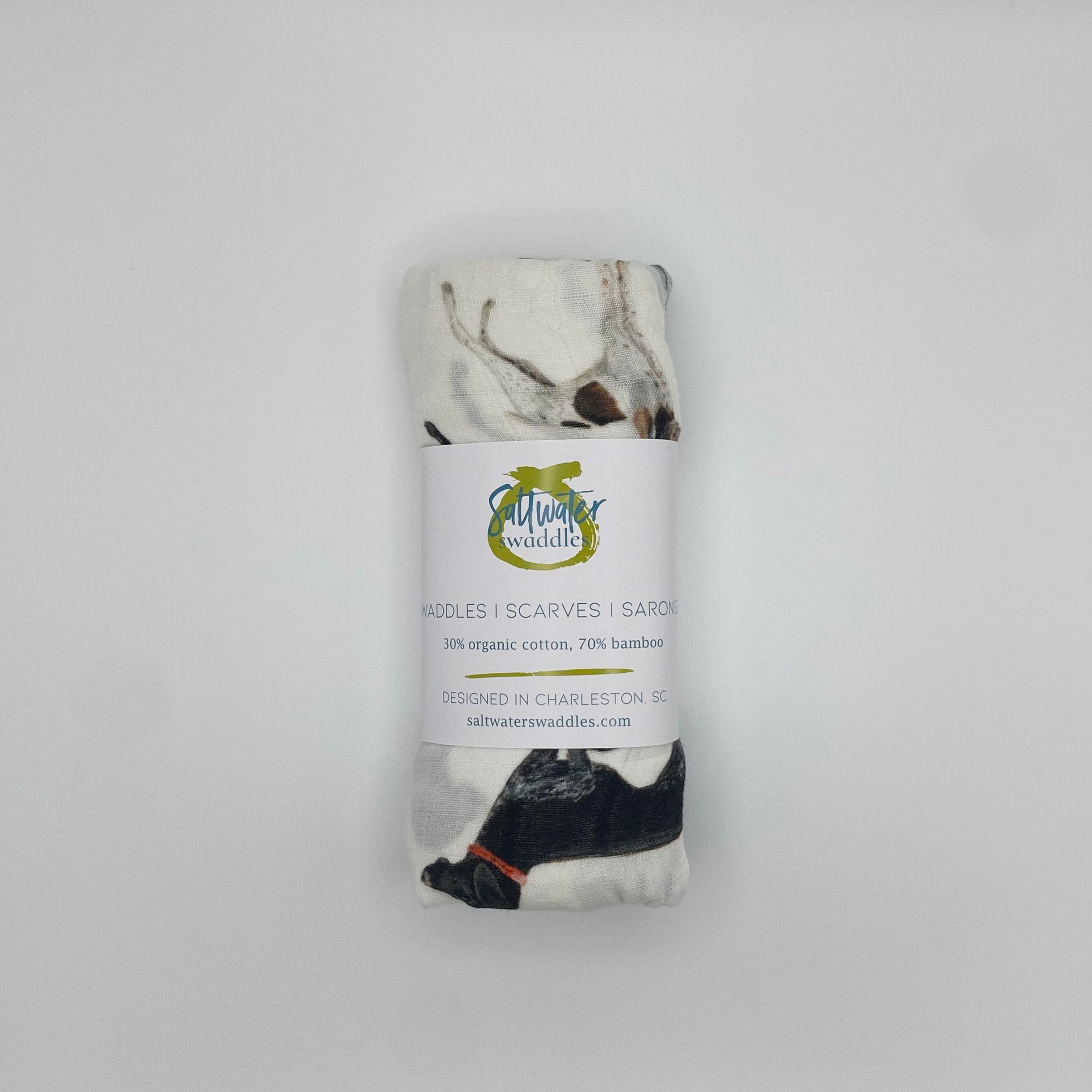 Comfy and breathable swaddle with German Shorthaired Pointer printed on soft white fabric, good for baby’s early days