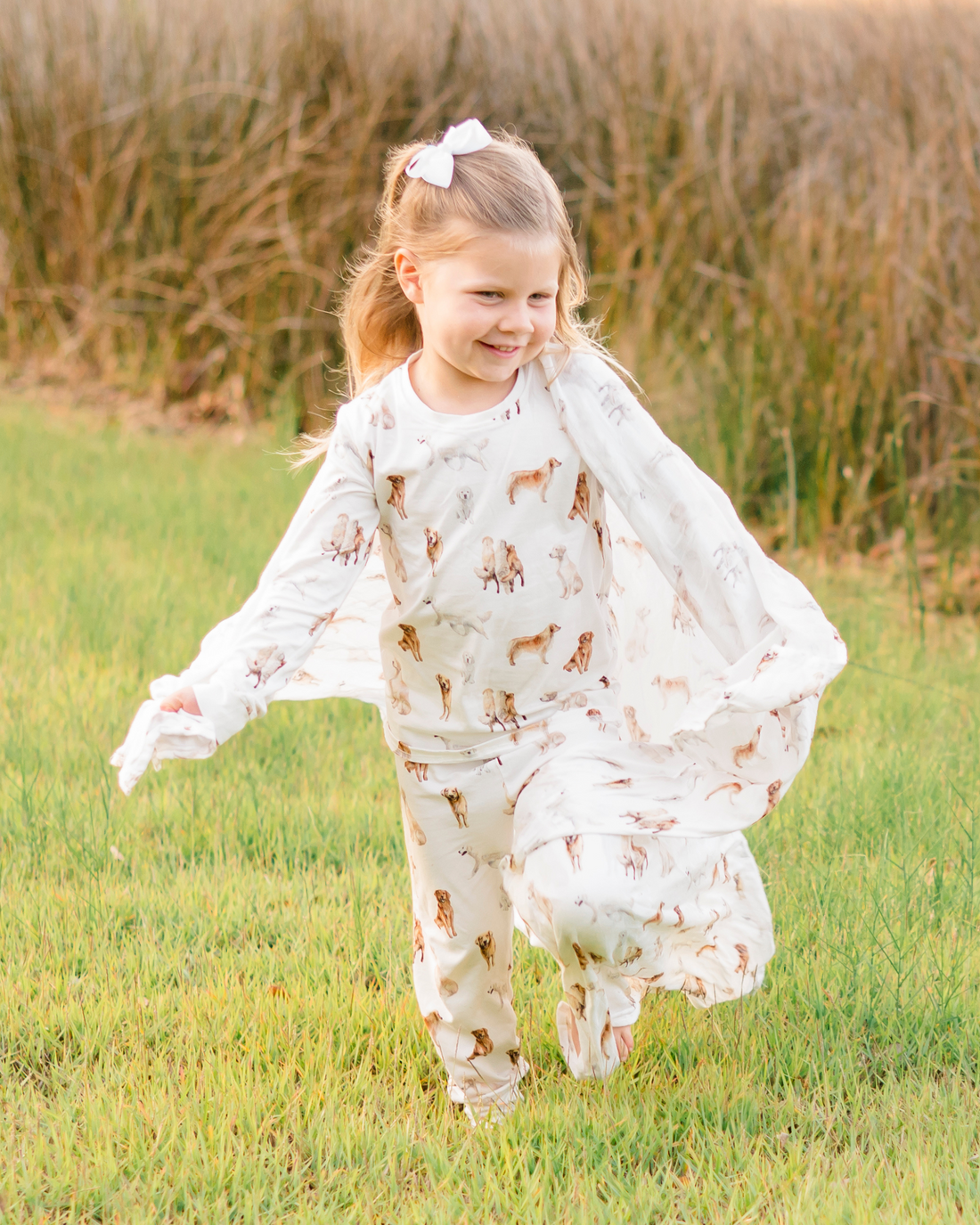 Golden Retriever print kids pajamas in soft cotton for sleepwear and loungewear, and with soft waistband and cuffs