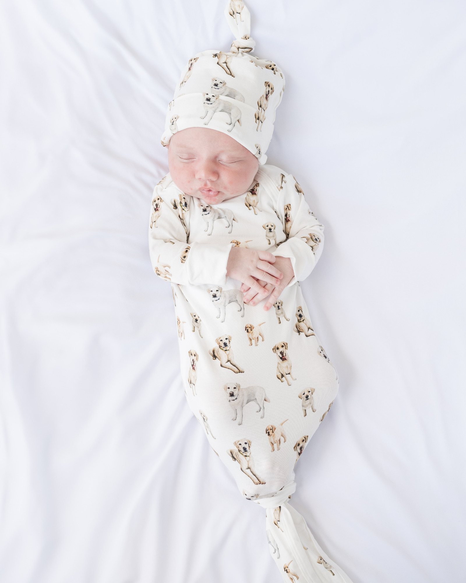 Yellow Labrador Print Newborn Outfit &amp; Hat – Soft, Comfy, and Perfect for Your Baby