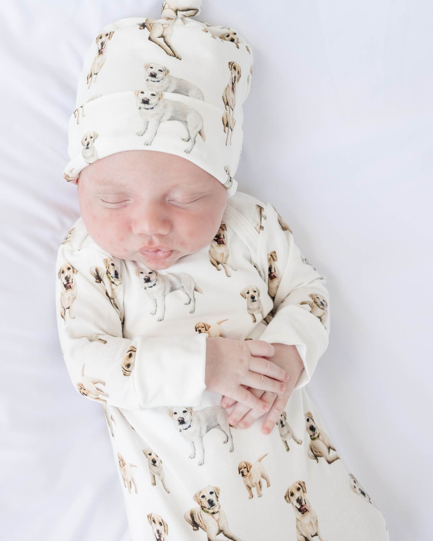 Yellow Labrador Print Newborn Outfit &amp; Hat – Soft, Comfy, and Perfect for Your Baby